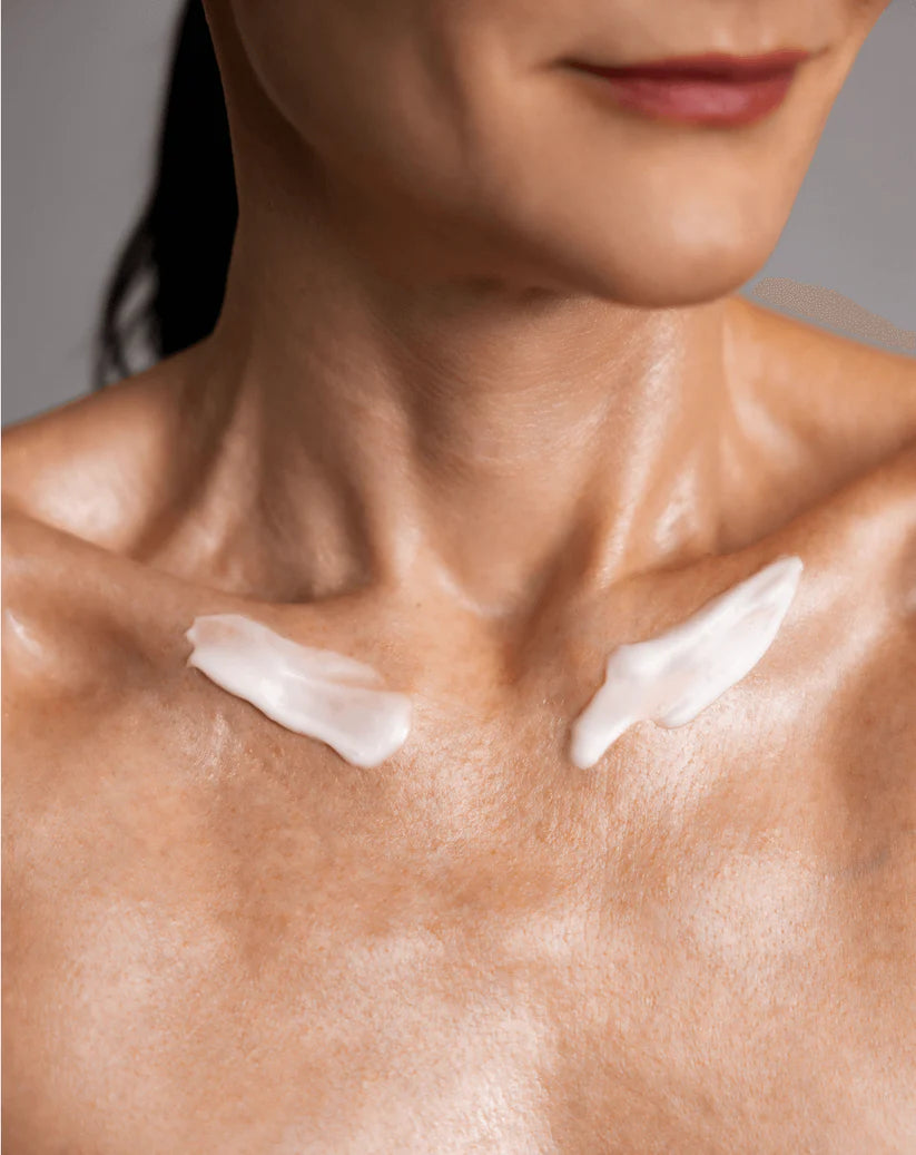 YOUTH FIRMING NECK & CHEST Restauración Focalizada de Cuello y escote